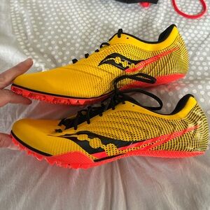 Saucony Spitfire Running Spikes, Men’s Size 9.5